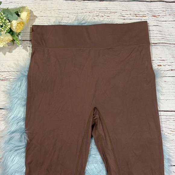 All Access High Rise Harmony Flare Legging in Cappuccino - Picture 4 of 9